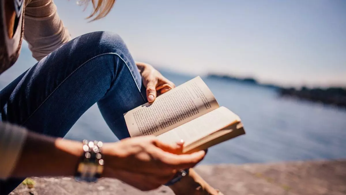 Leggere un libro dritte su come farlo con piacere